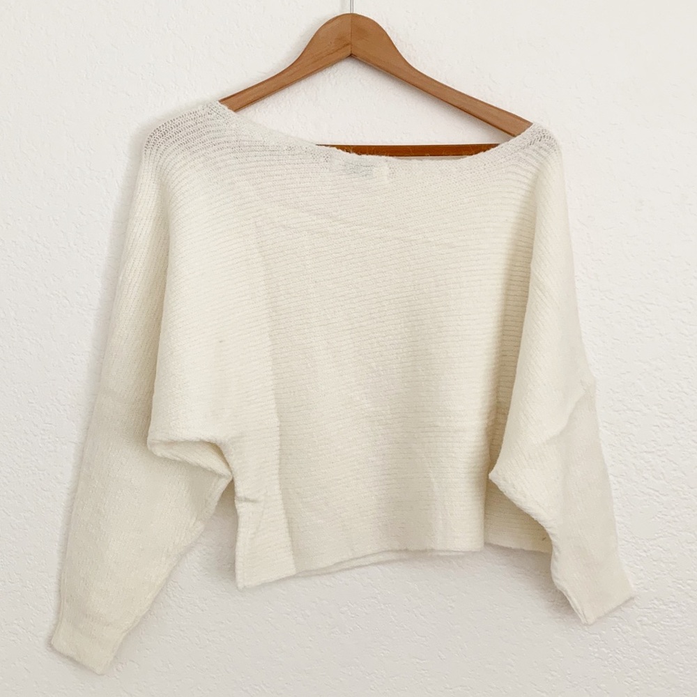 Pippidip Off The Shoulder Sweater - Picture 9 of 11
